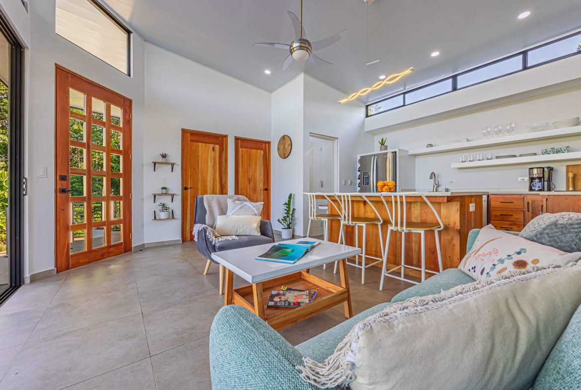 MOUNTAIN VIEW FULLY FURNISHED 2 BEDROOM VILLA WITH POOL, Uvita, Costa Rica — photo 4